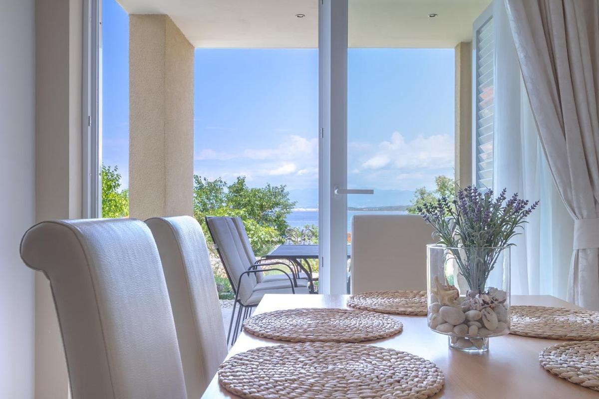 Luxury Apartments Villa Luce Malinska Exterior photo